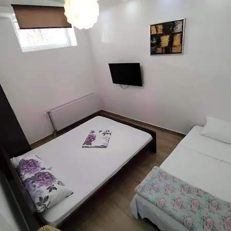 Xenia1 Apartamento Belgrado