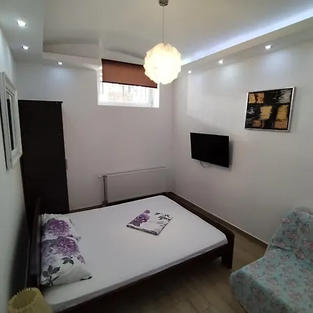 Xenia1 Apartament *